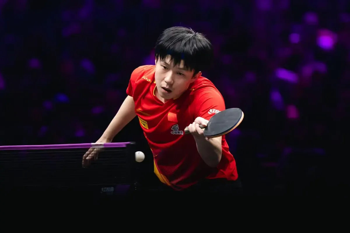 Wang Chuqin Plays Strong Backhand Return