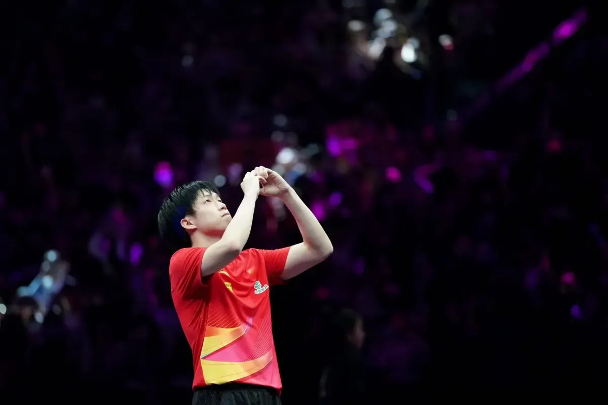 Wang Chuqin Returns Shot with Full Power