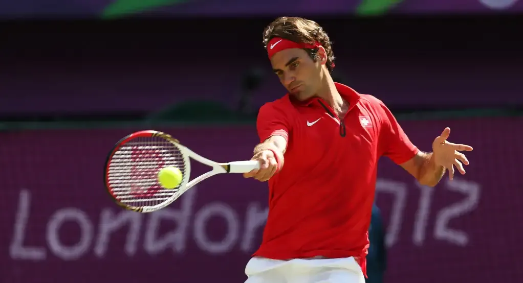 Federer at ATP Finals in Red Kit