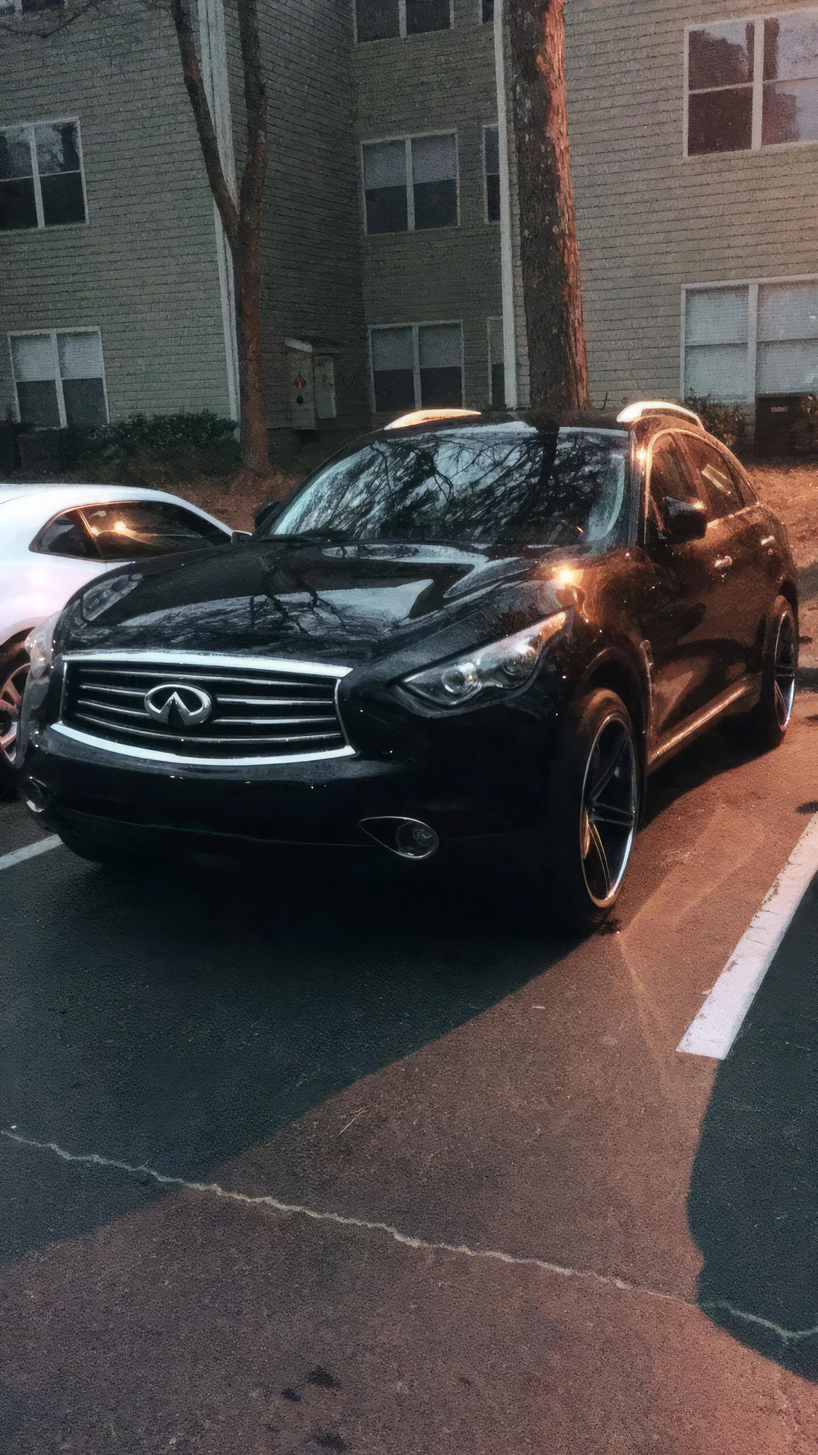Black Infiniti Suv Parked in Residential Area Image HD