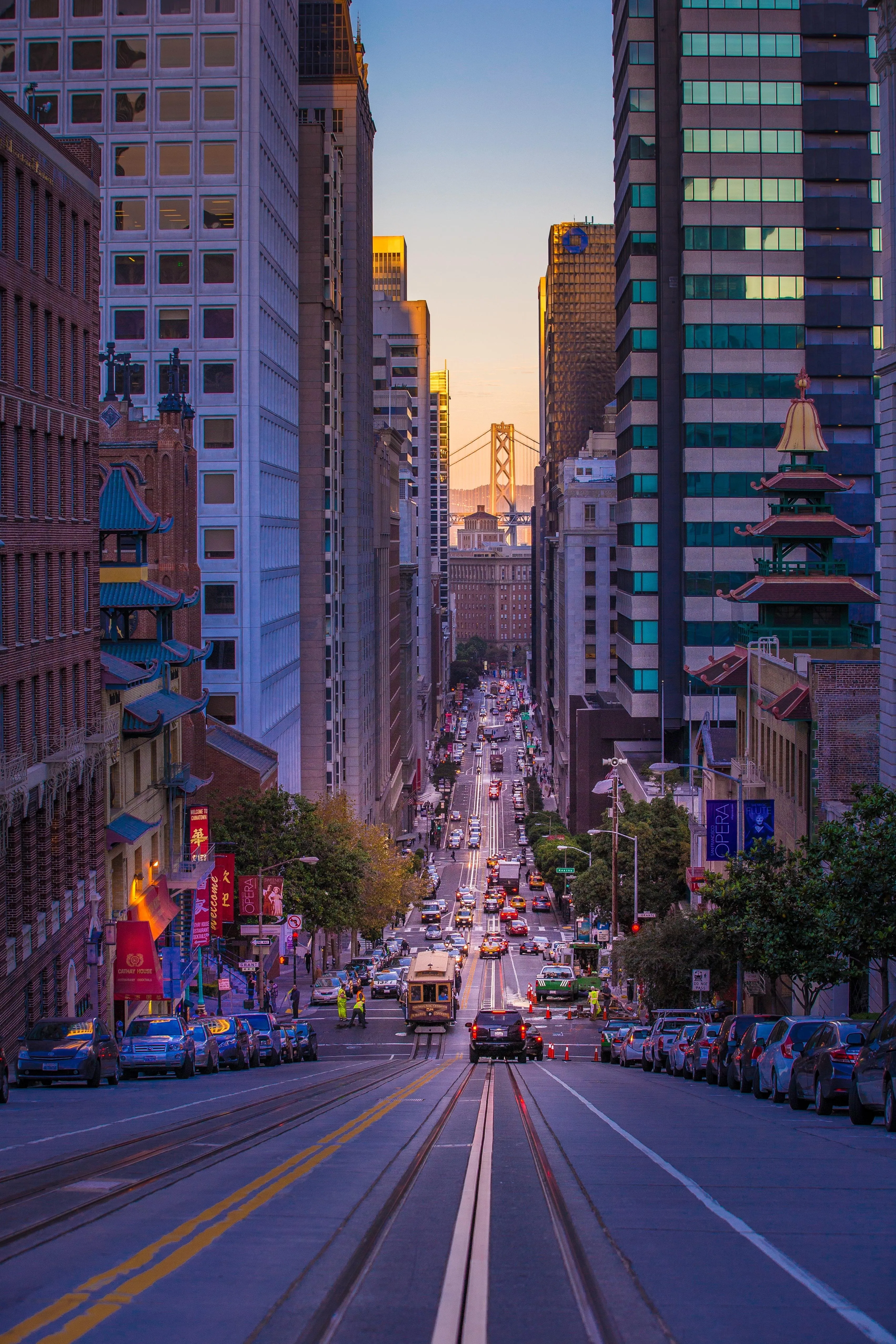 City Street at Sunset Capturing Urban Beauty Image HD