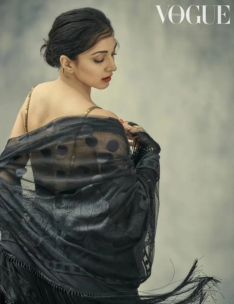 Elegant Woman Draped in Black Artistic Portrait Wallpaper