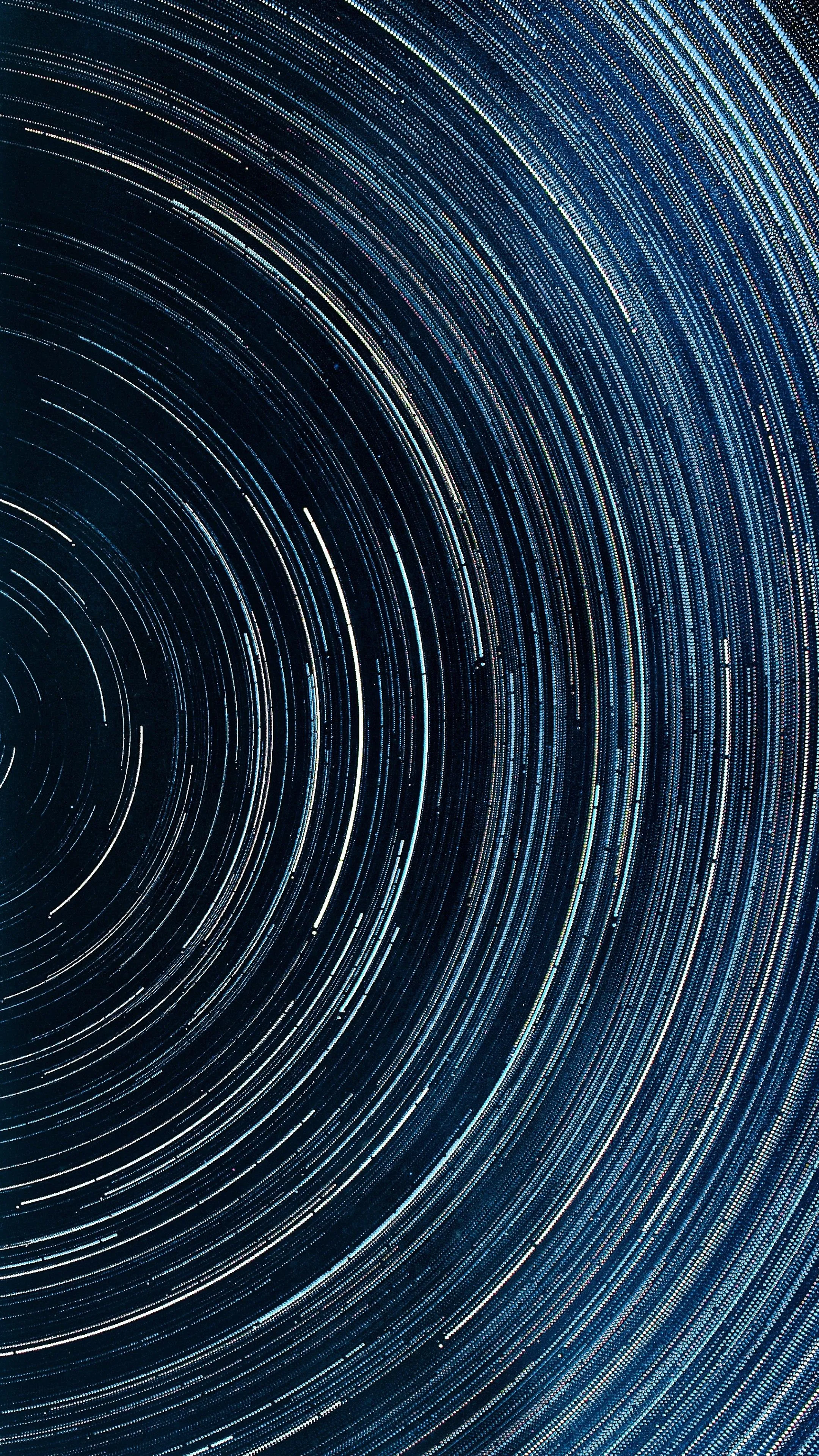 Hypnotic Star Trails in The Night Sky Captured Beautifully