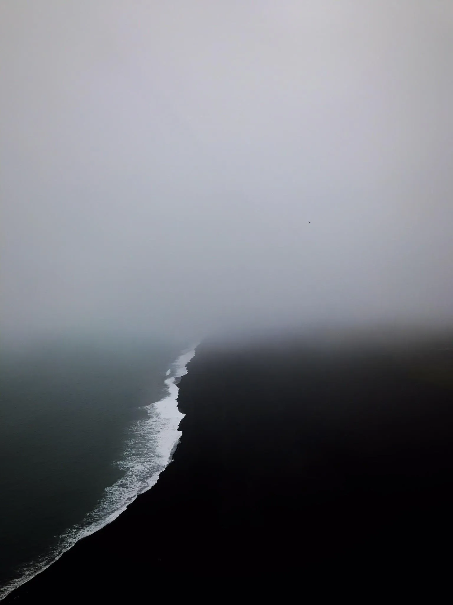 Ocean Wave Misty Horizon Wallpaper for Mobile Use 4K