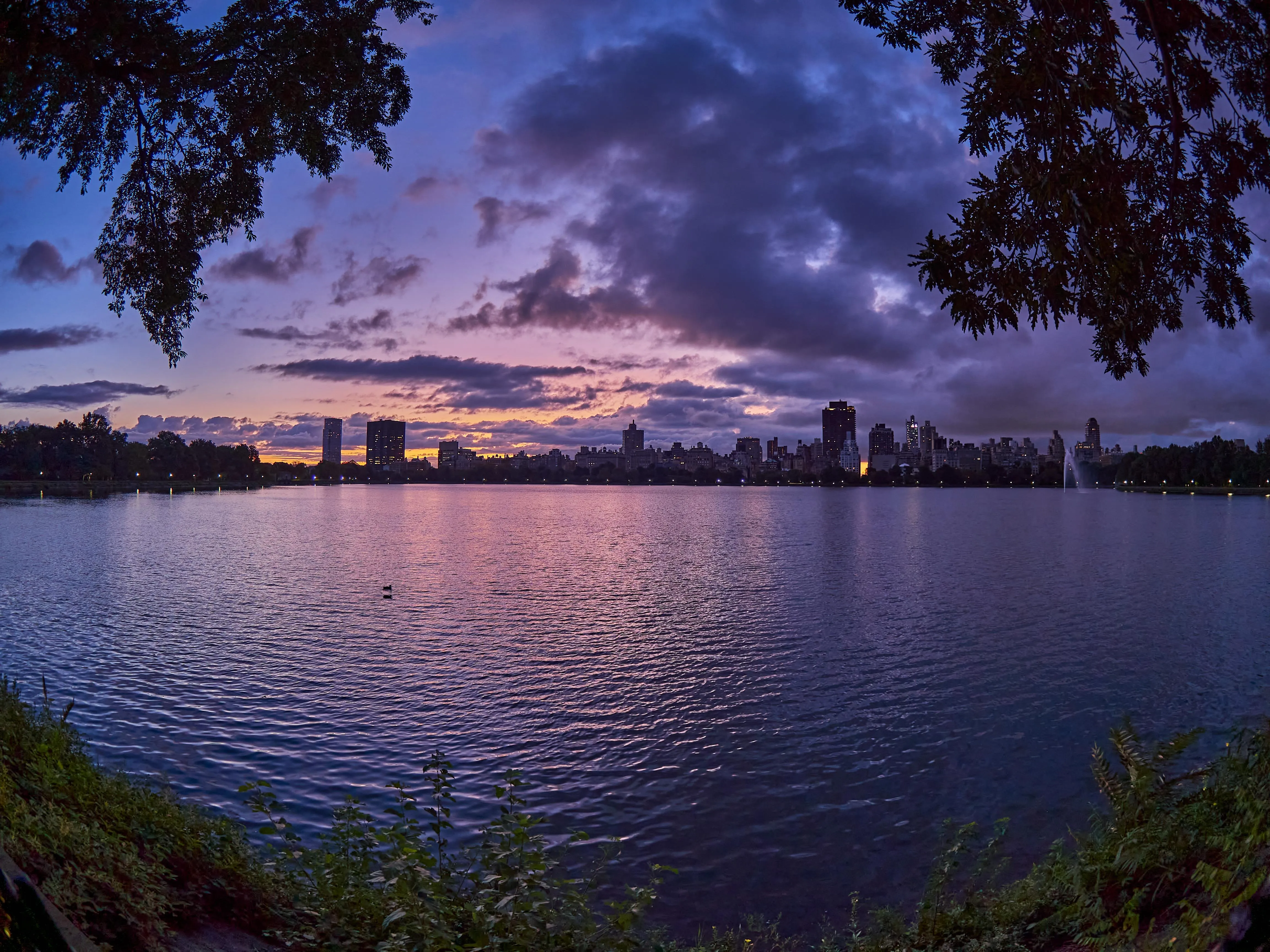 Peaceful Lake at Sunset Wallpaper for Relaxing Mobile Screen