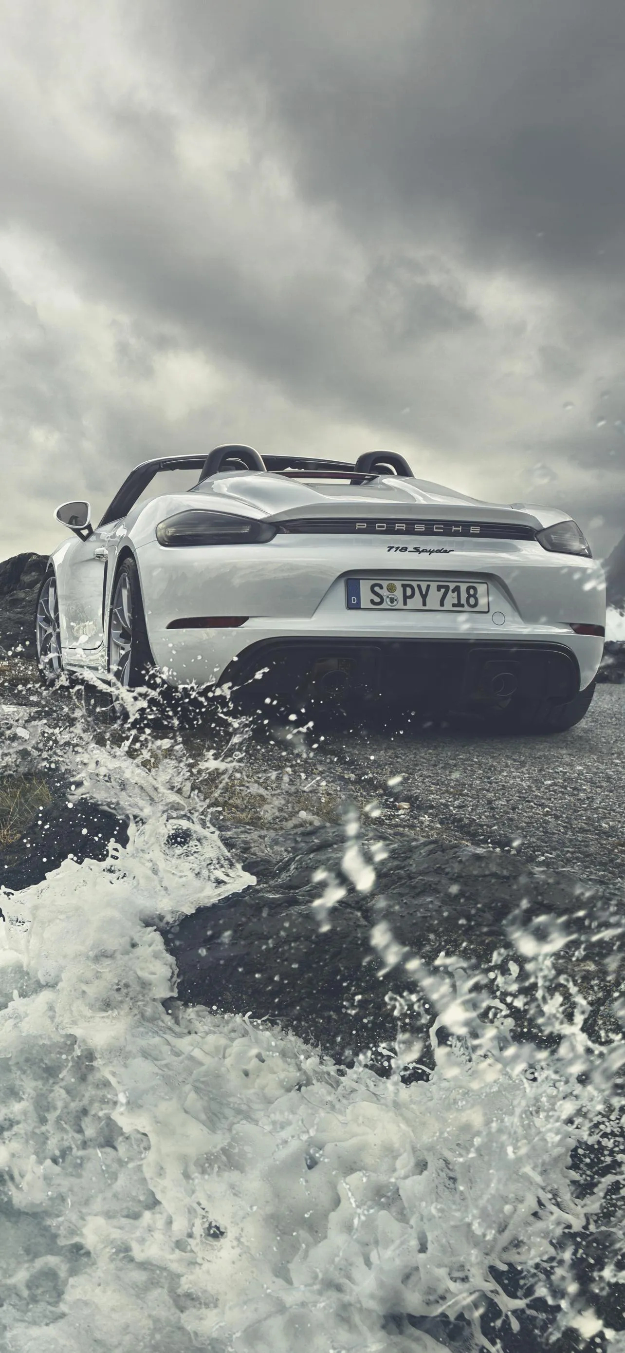 Car Racing Through Water with Powerful Motion Capture