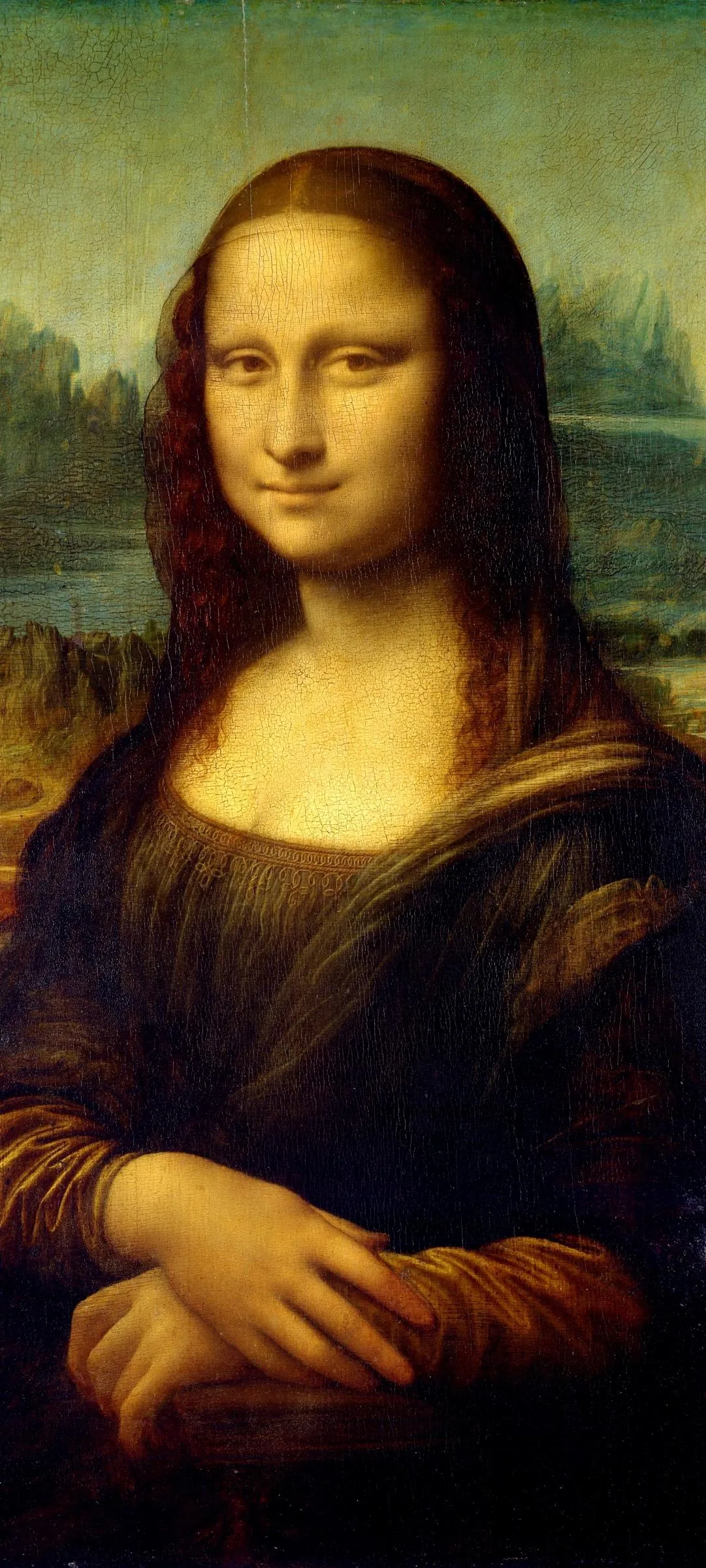 Classic Mona Lisa Painting with Warm Yellow Light Wallpaper