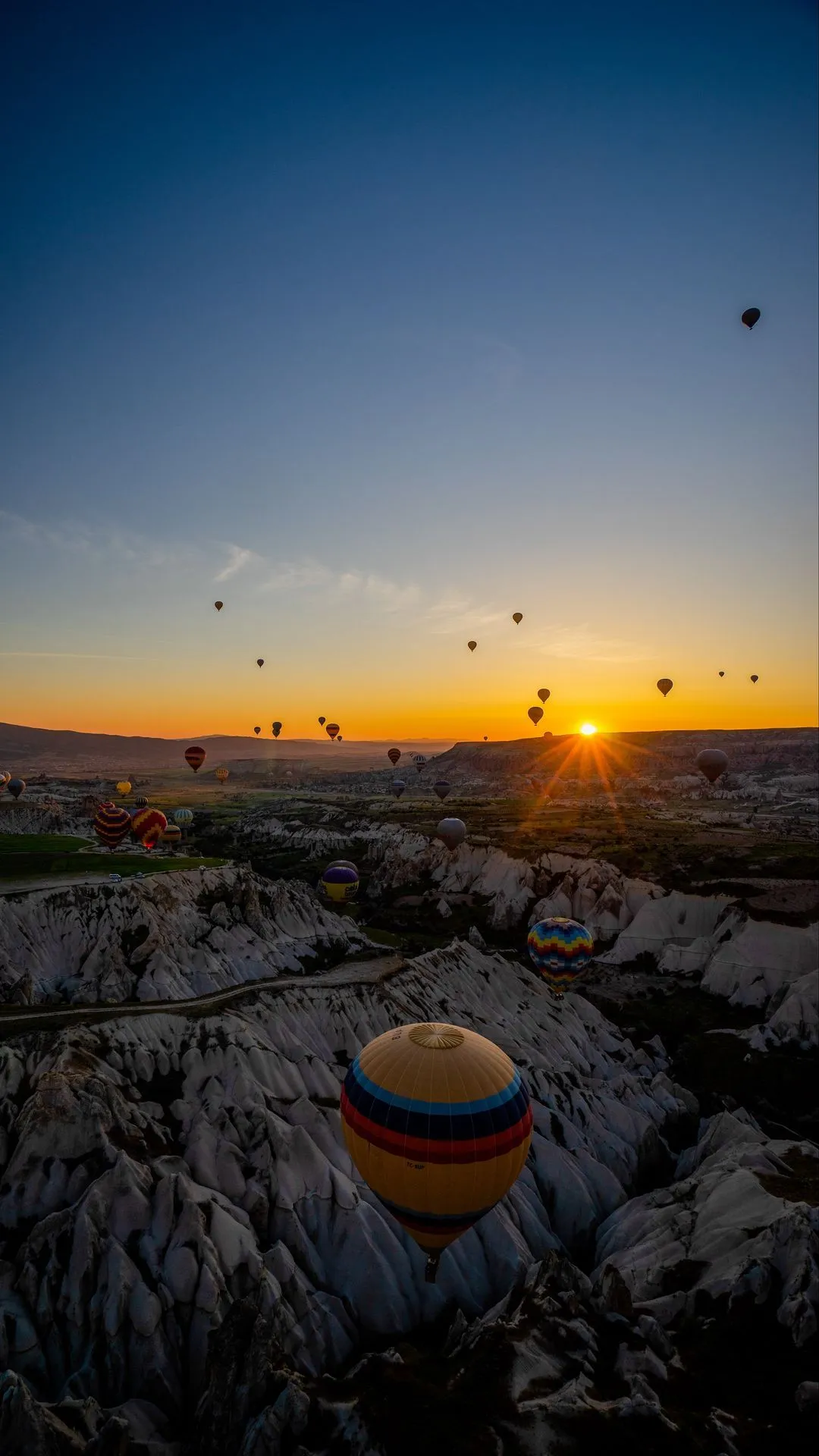 HD wallpaper of amazing sunset view point