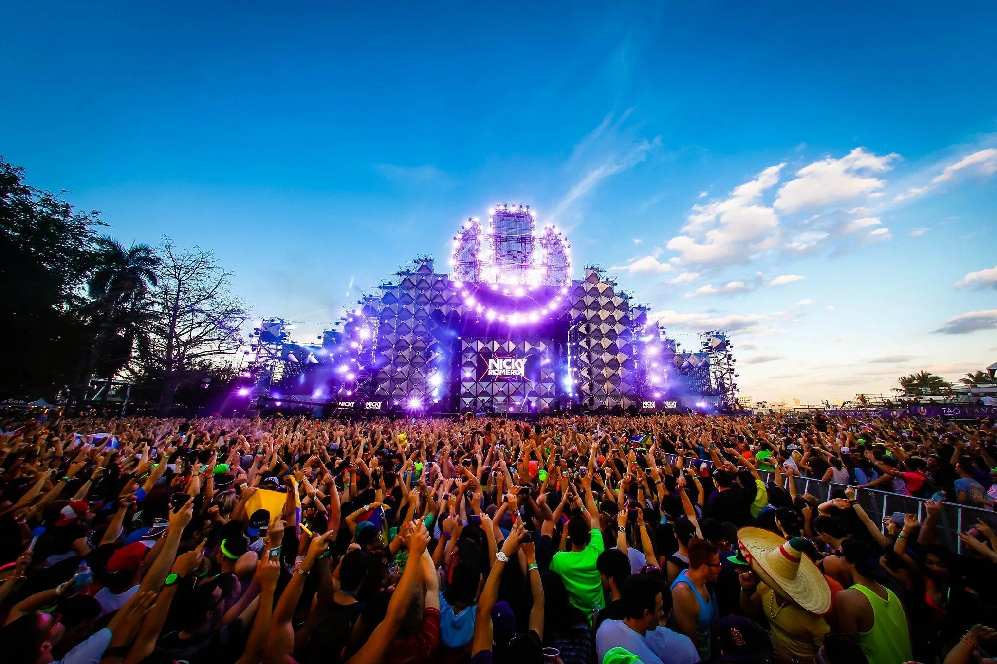 Daytime Music Event Festival with Nicky Romero on Stage Hd