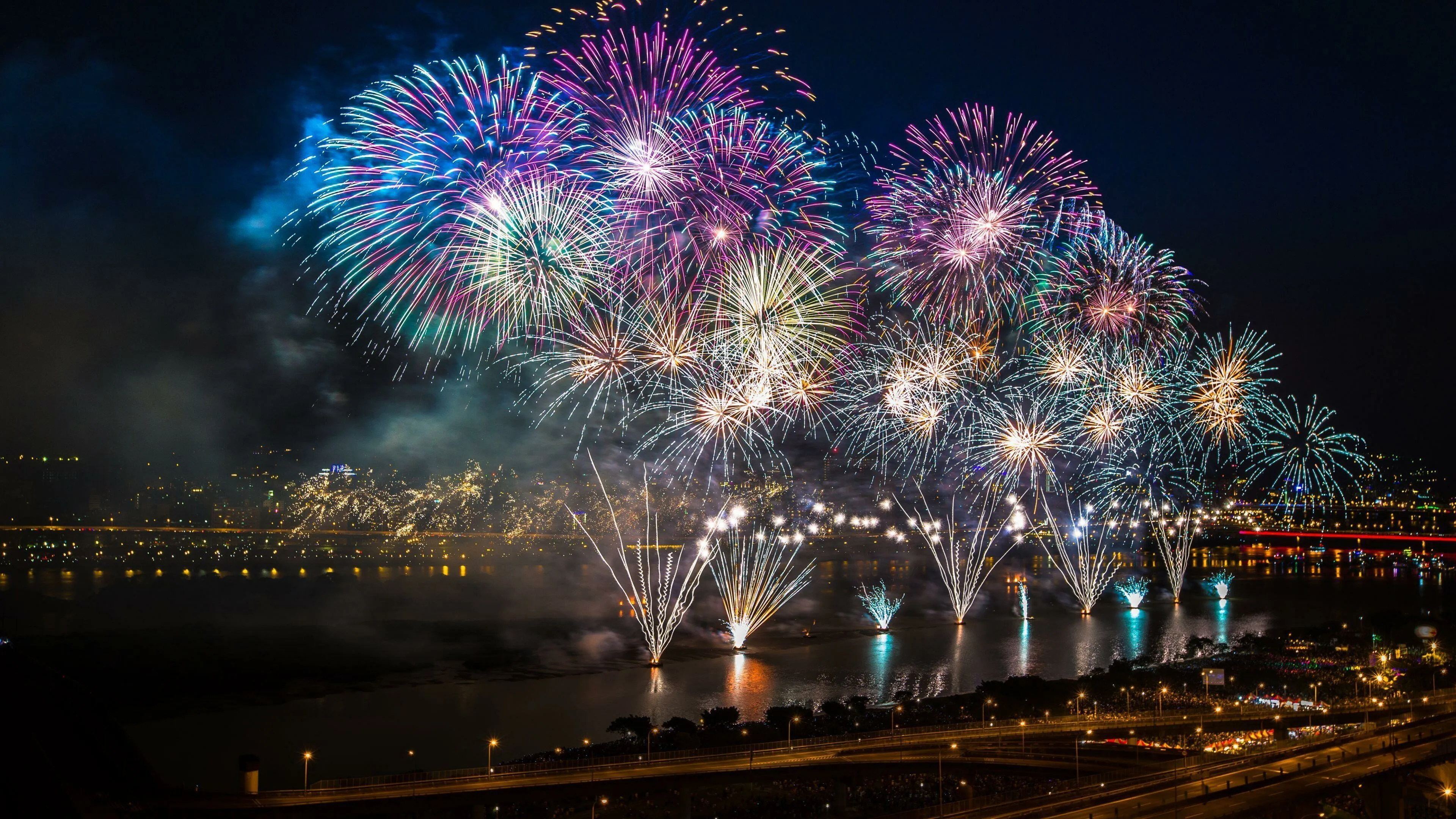 Fabulous Firework Show Portrait Images for Wallpaper Free