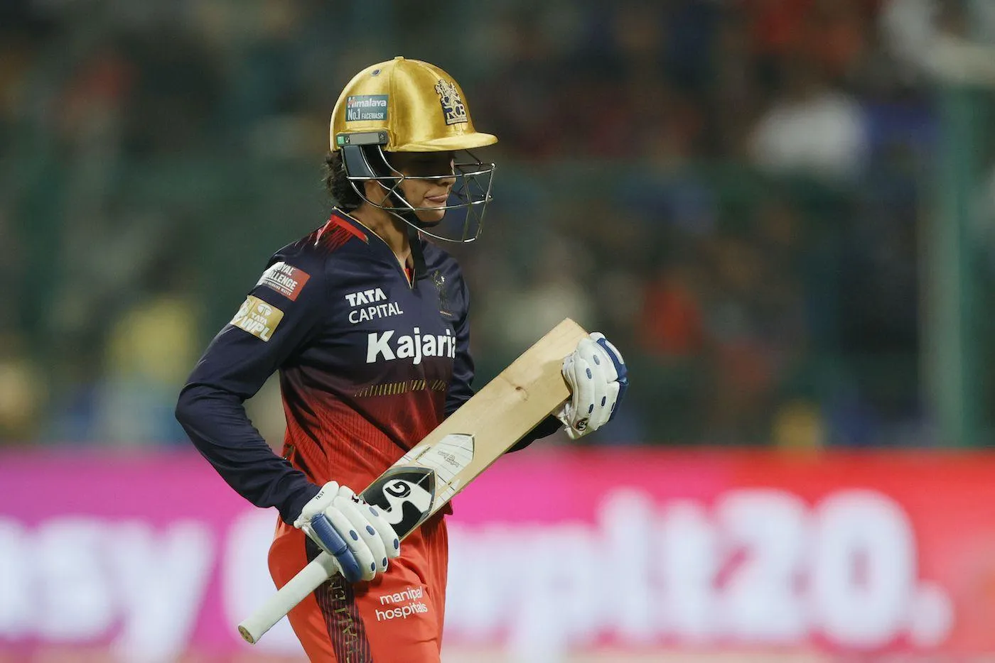 Smriti in Cricket Gear Ready to Play Intense Match