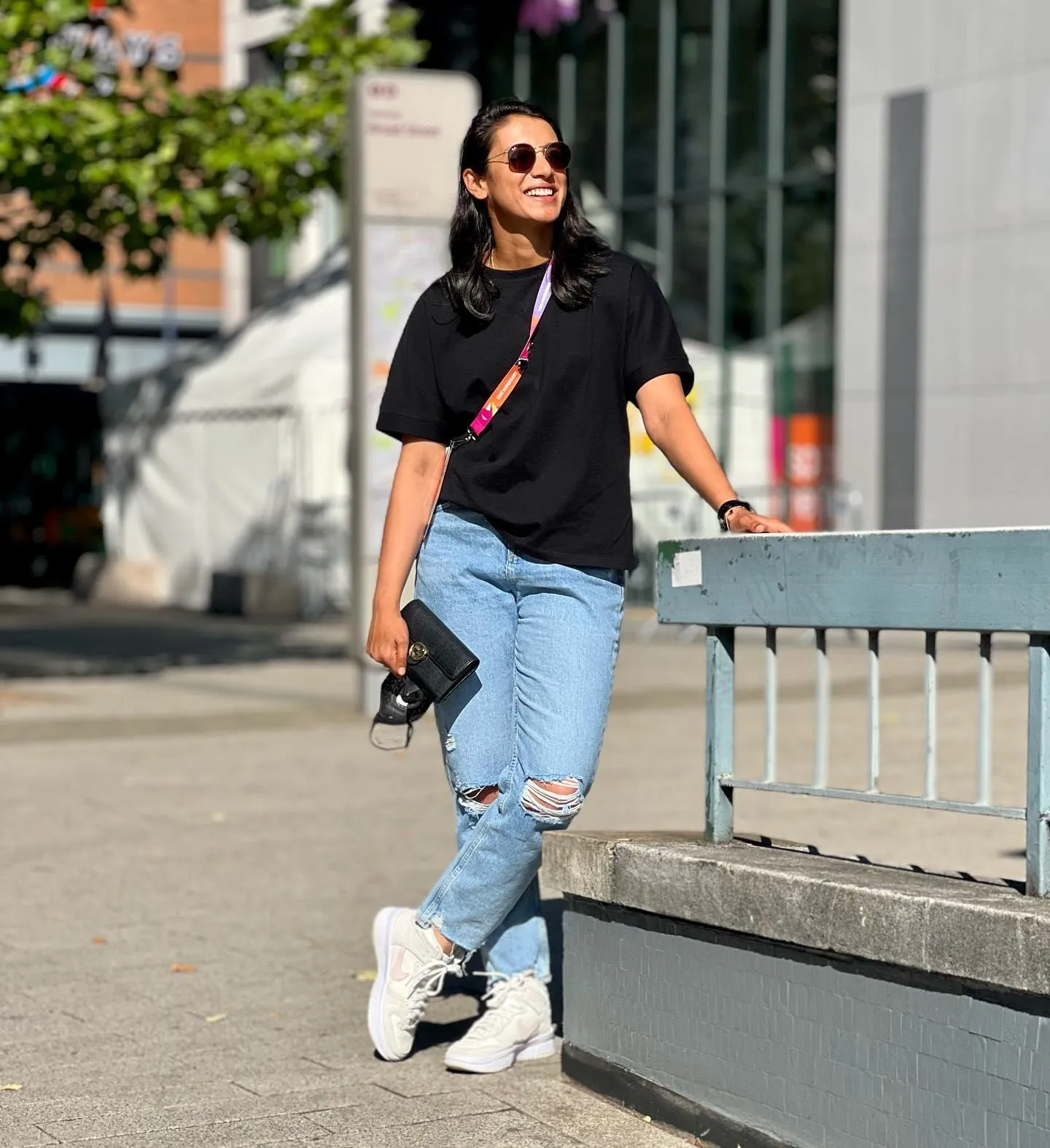 Smriti Mandhana Casual and Stylish for a Day Out wallpaper