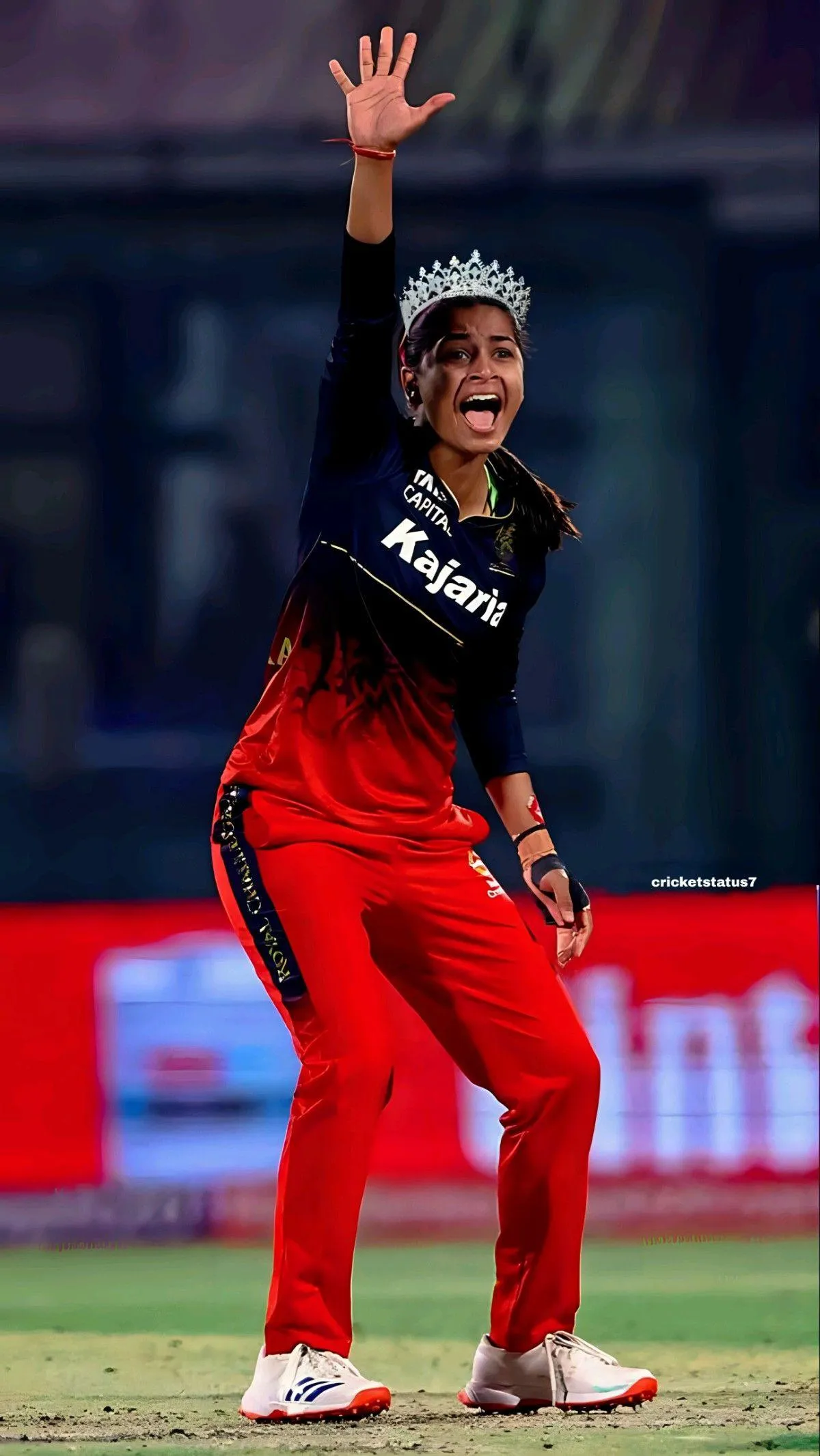 Smriti Mandhana Celebrating on the Cricket Ground wallpaper