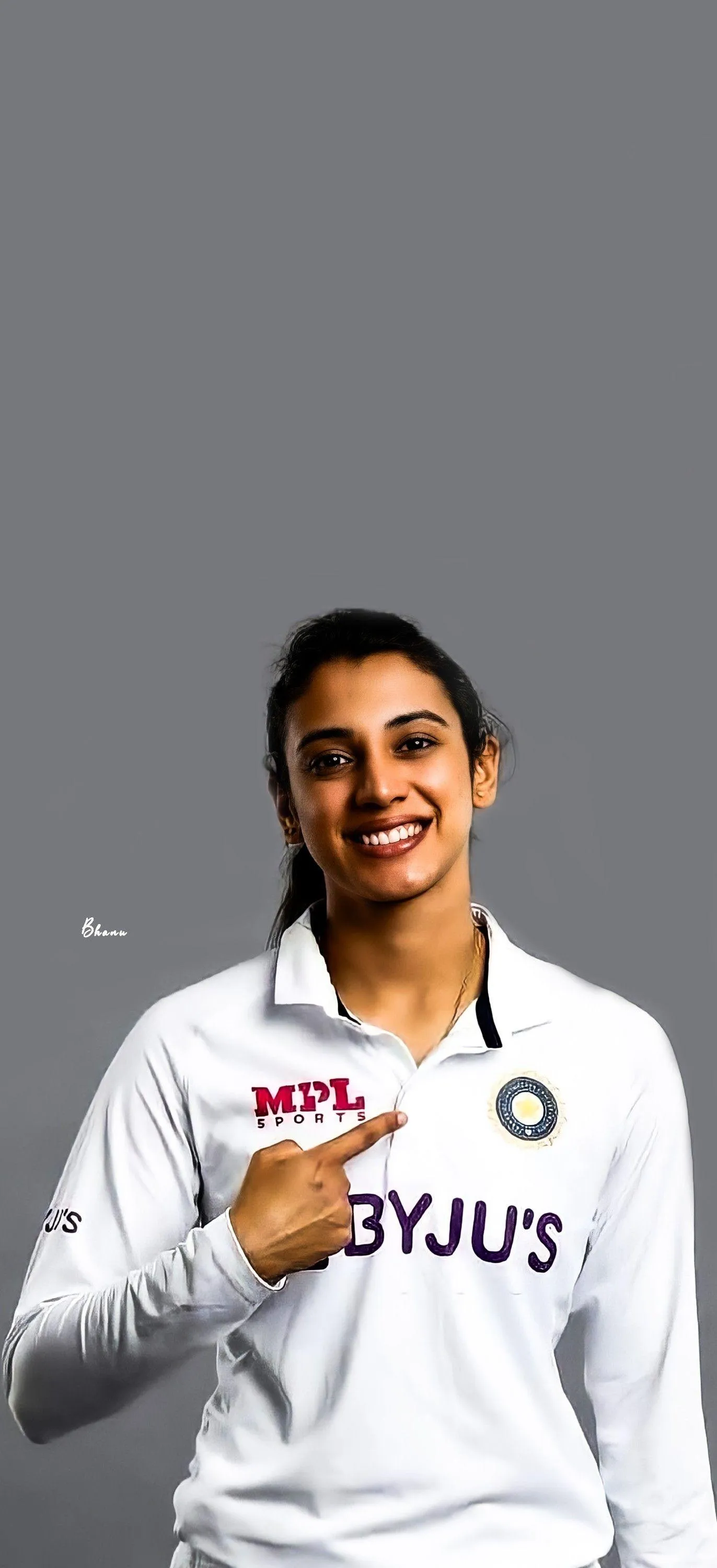 Smriti Mandhana Posing Stylishly in a Casual Look wallpaper
