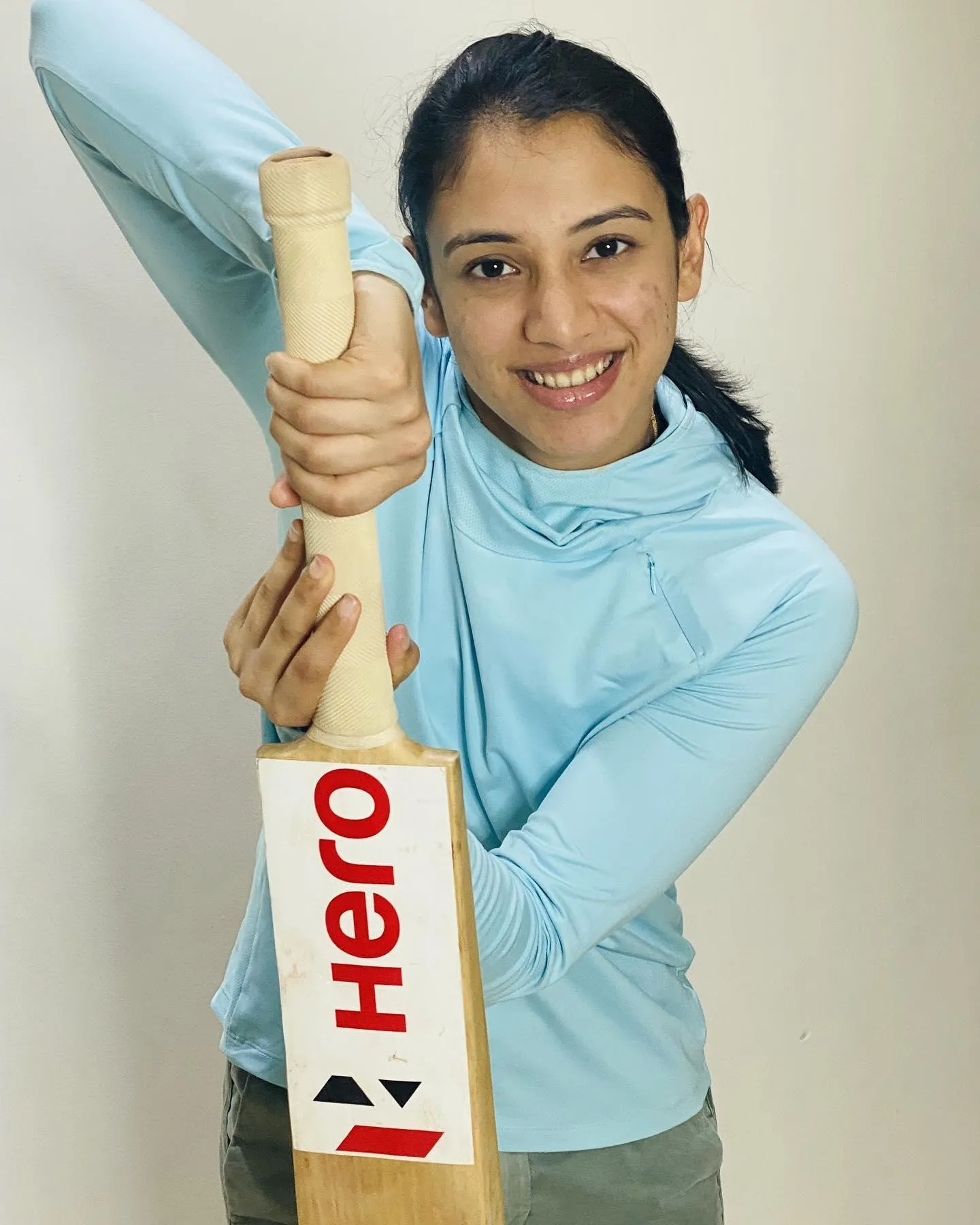 Smriti Mandhana receiving recognition for outstanding performance