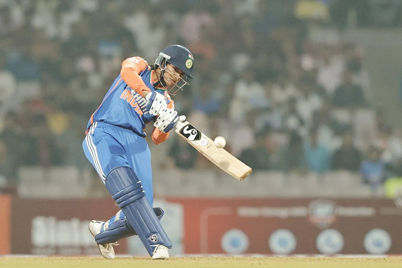 Smriti Mandhana showing her skills during a match wallpaper
