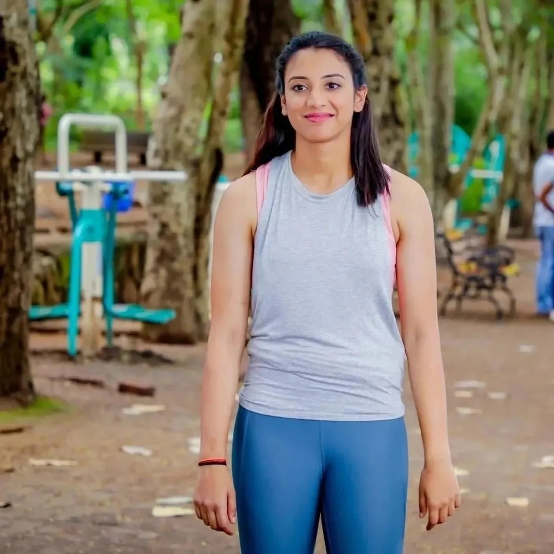 Smriti Mandhana showing her strength with a confident pose