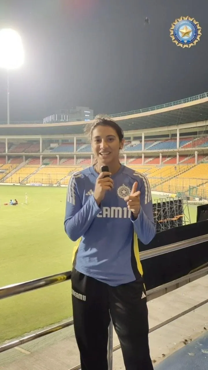 Smriti Mandhana Speaking on Mic Before the Match wallpaper