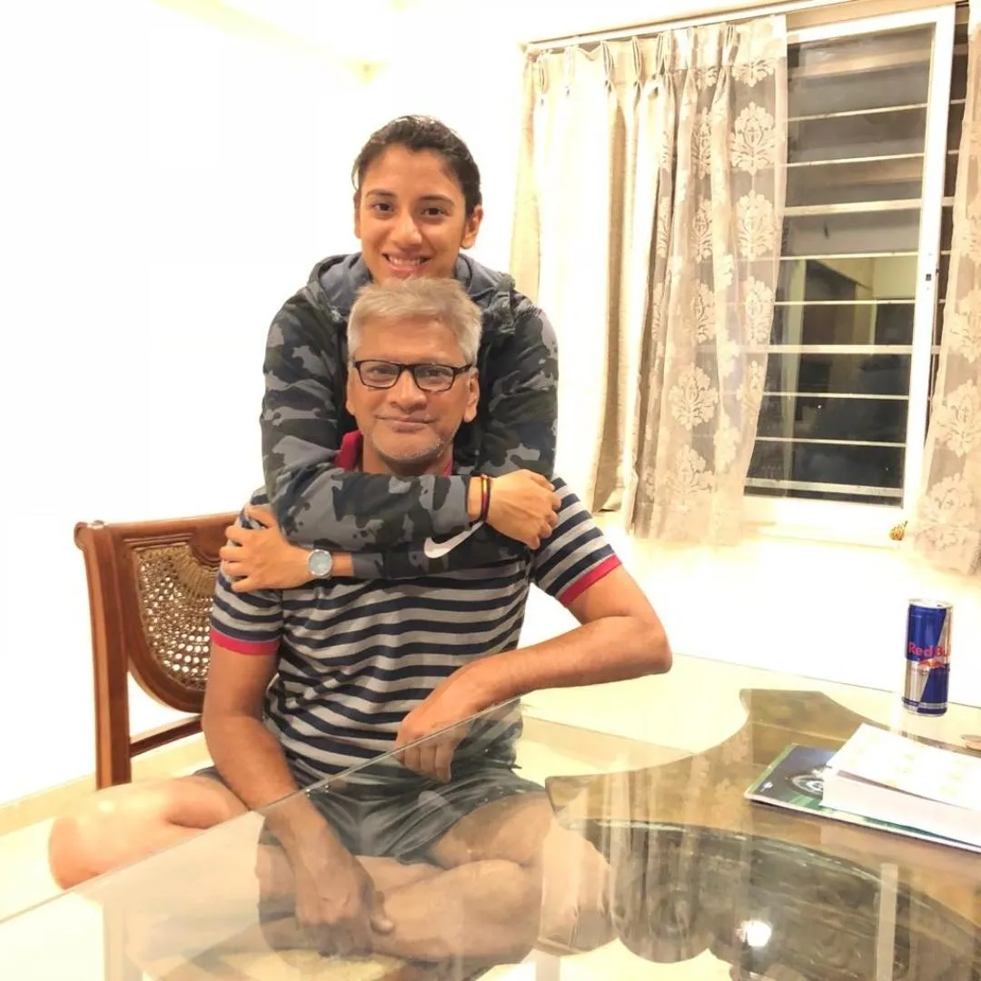 Smriti Mandhana spending quality time with her family