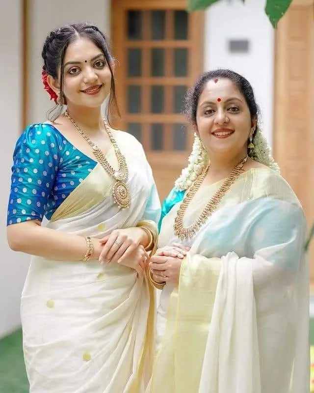 Ahaana Krishna and Sindhu Krishna in an Onam Kerala Saree