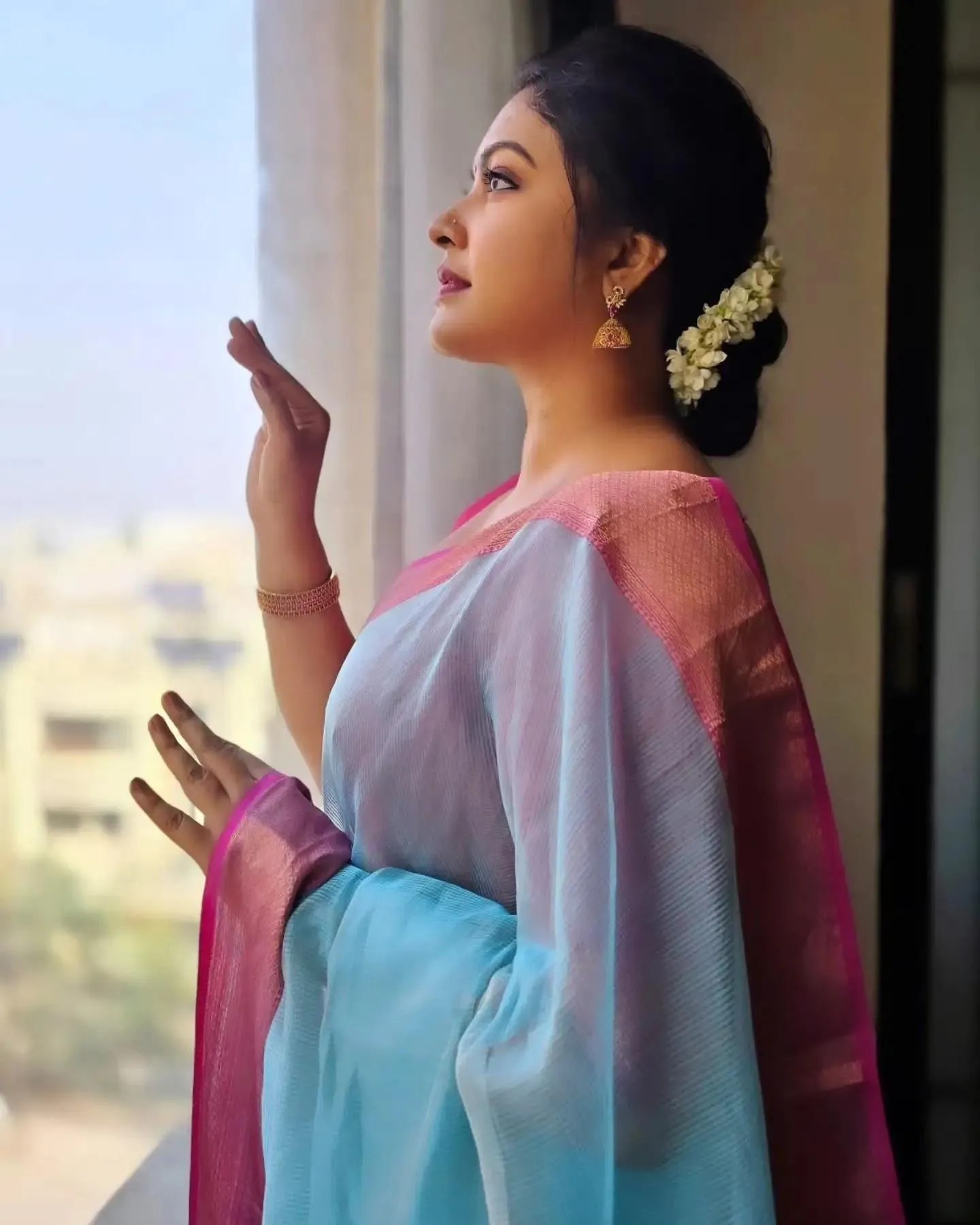 Beautiful Rachitha Mahalakshmi Classy Style in Saree Picture