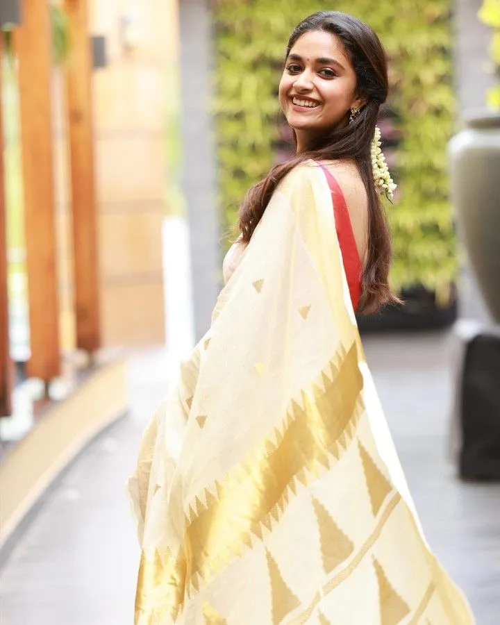 Keerthy Suresh in a side pose wearing a Nerial saree image