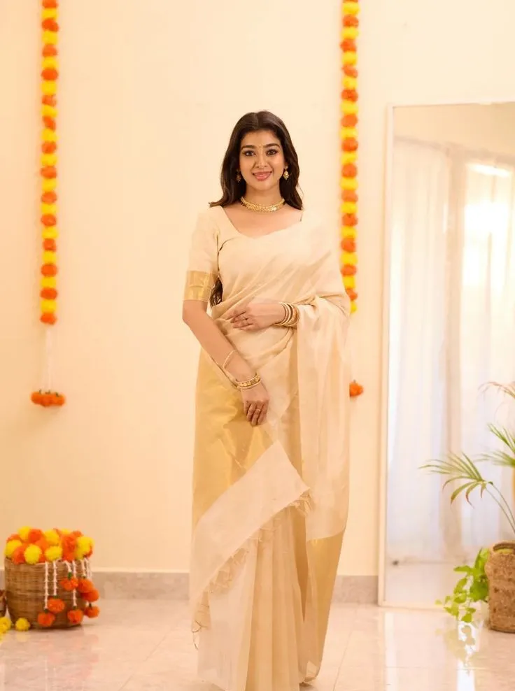 Luthufunnissa Gulam Mohammed in a white saree HD wallpaper