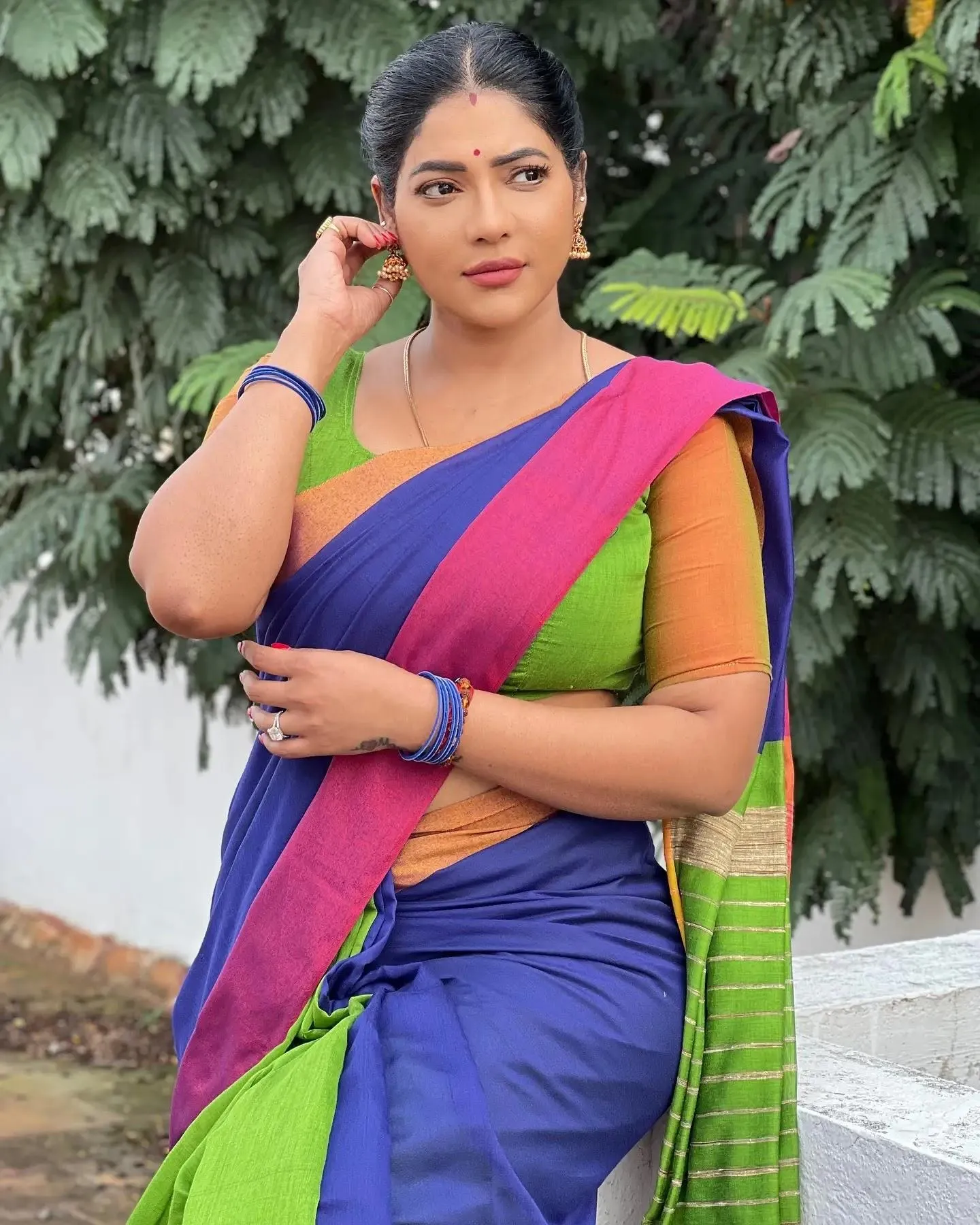 Reshma Pasupuleti in Purple Saree Posing with Grace Image