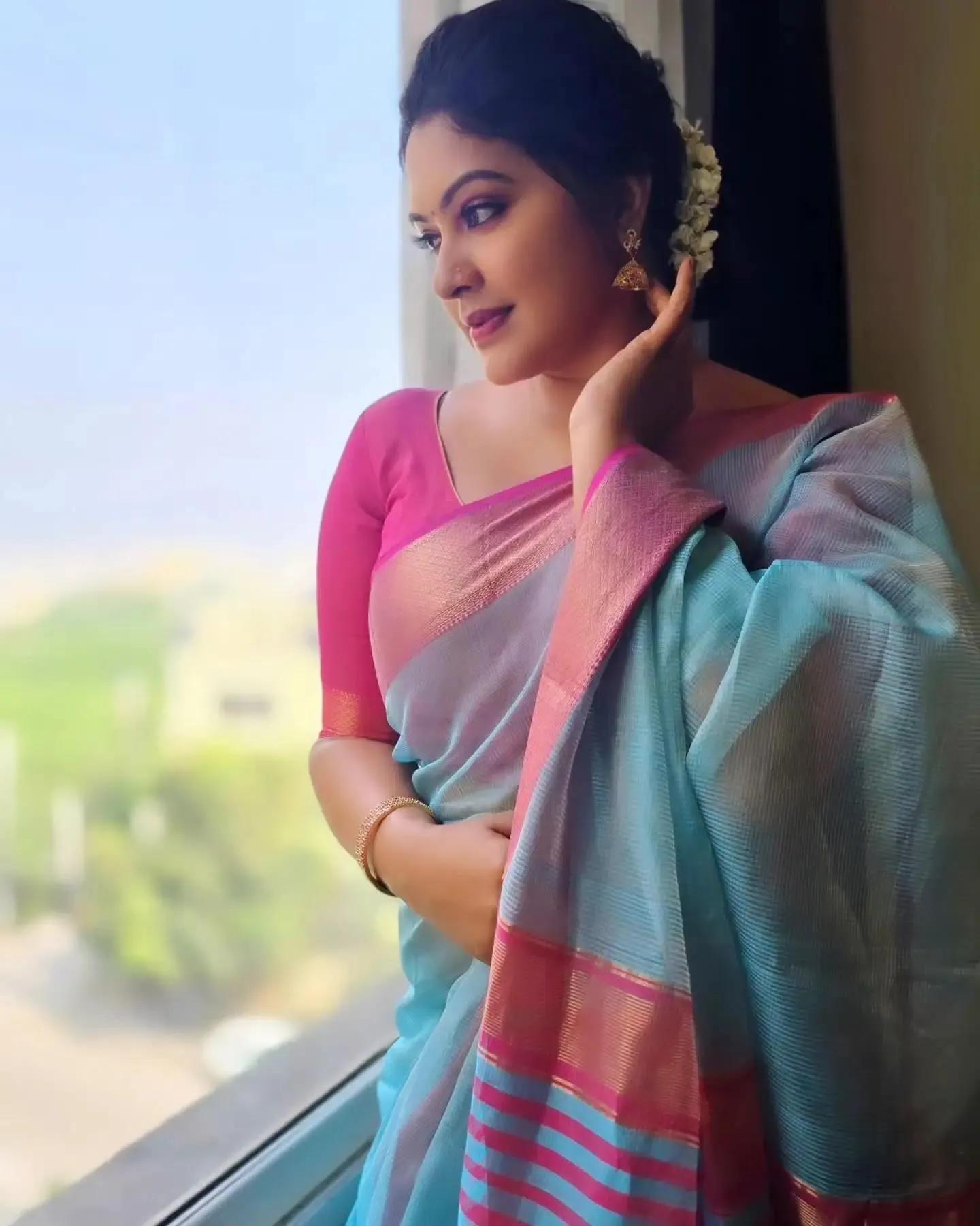 Stunning Rachitha Mahalakshmi in Soft Saree Radiating Charm