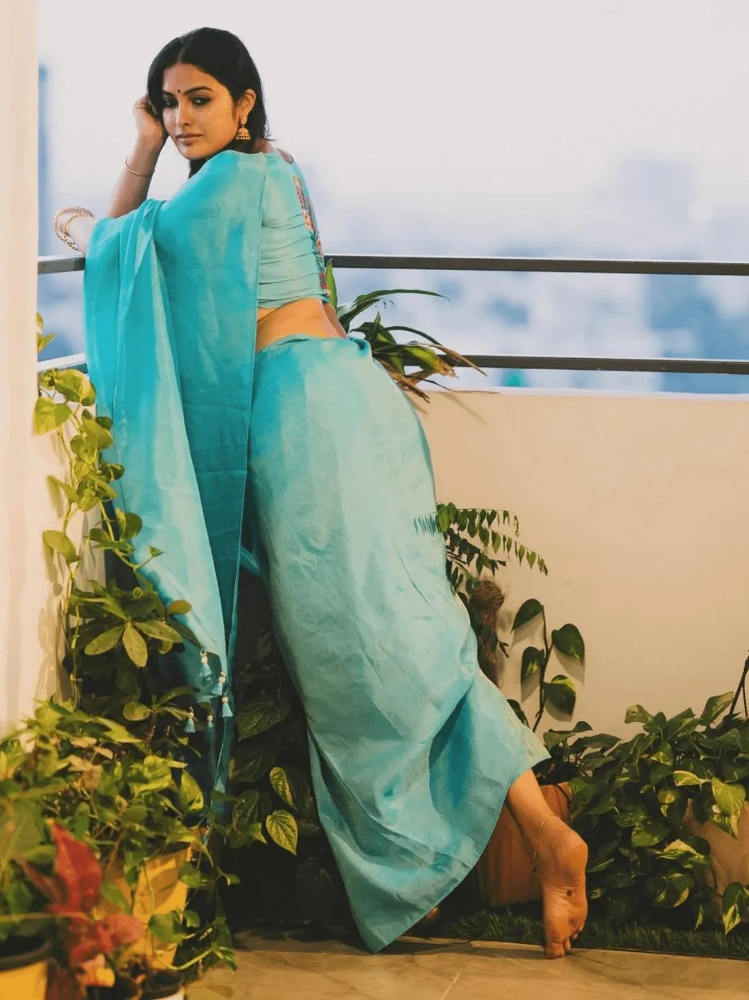 Sultry Divi Vadthya in Blue Saree Capturing Traditional look