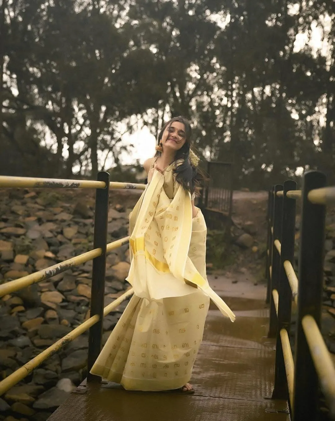 Sultry Nuveksha Glowing in Mustard Golden Designer Saree