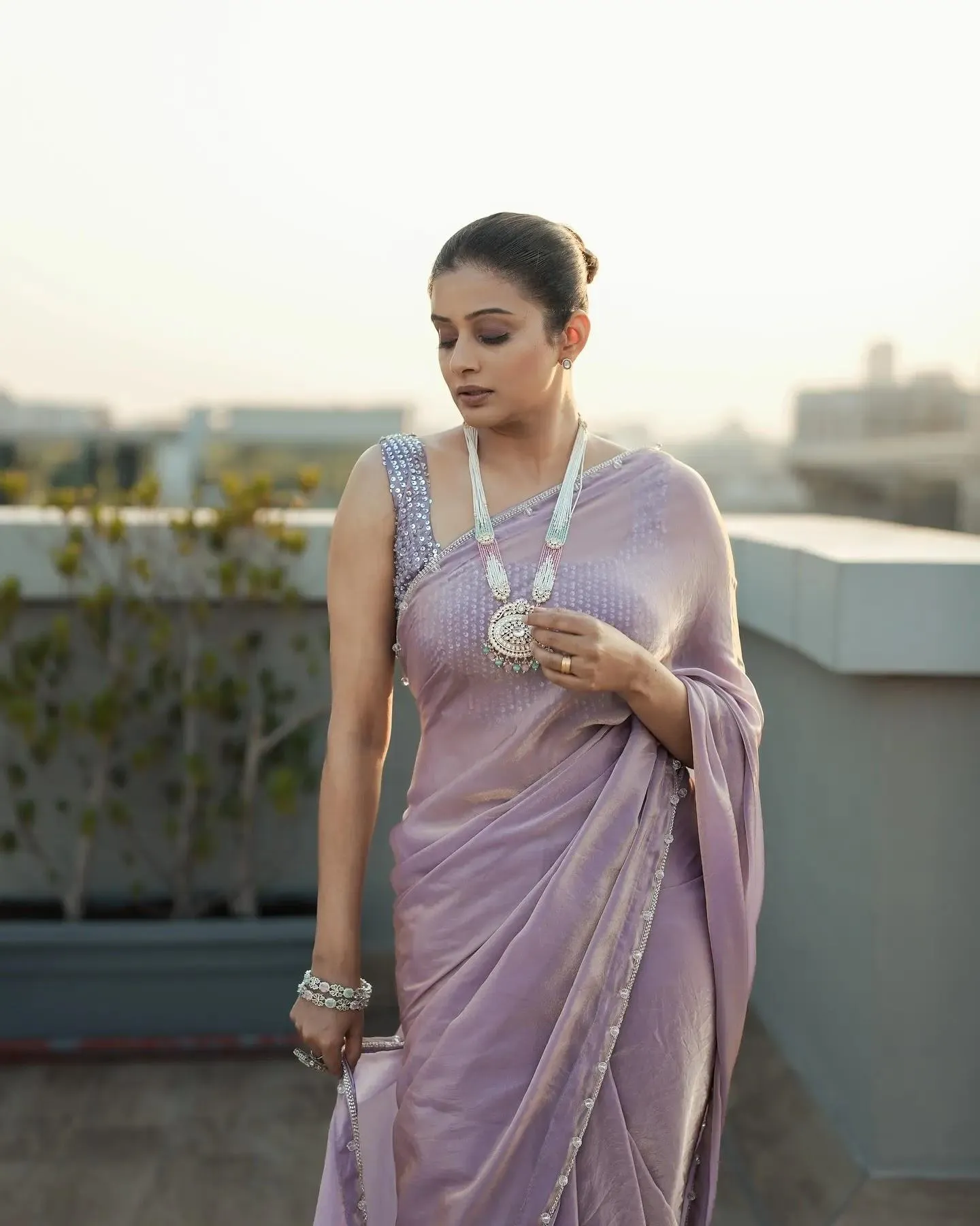 Sultry Priyamani in Lavender Saree Radiating Pure Grace