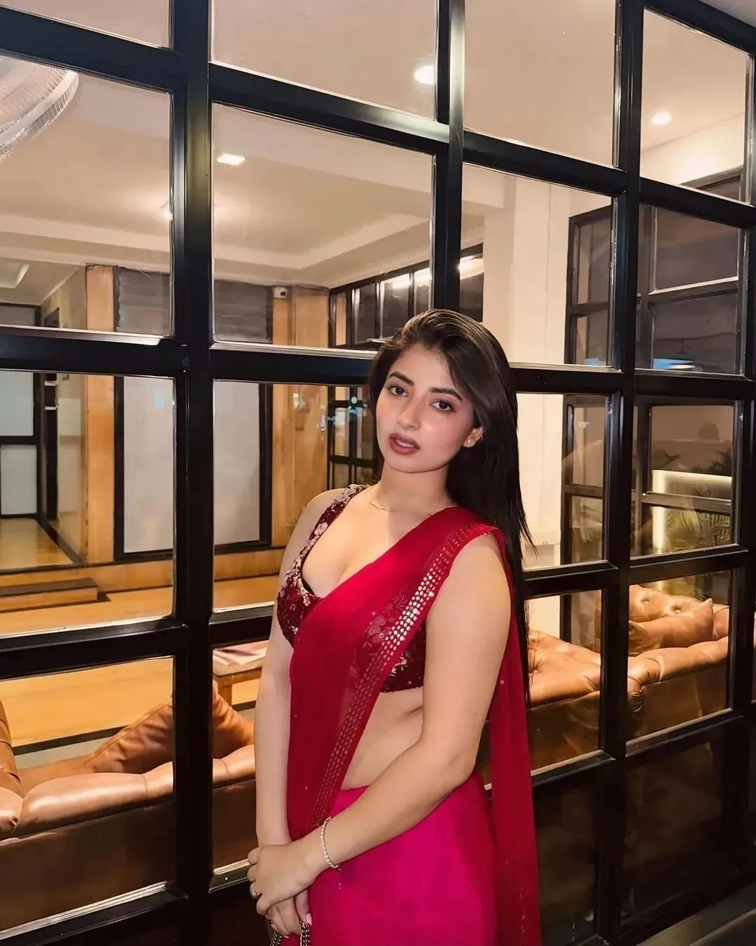 Sultry Supriya Singh in Red Saree Reflecting Pure Beauty