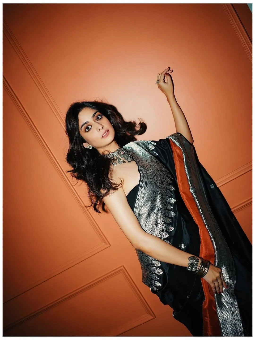 Sultry Tanya Maniktala in Black Saree Reflecting Style