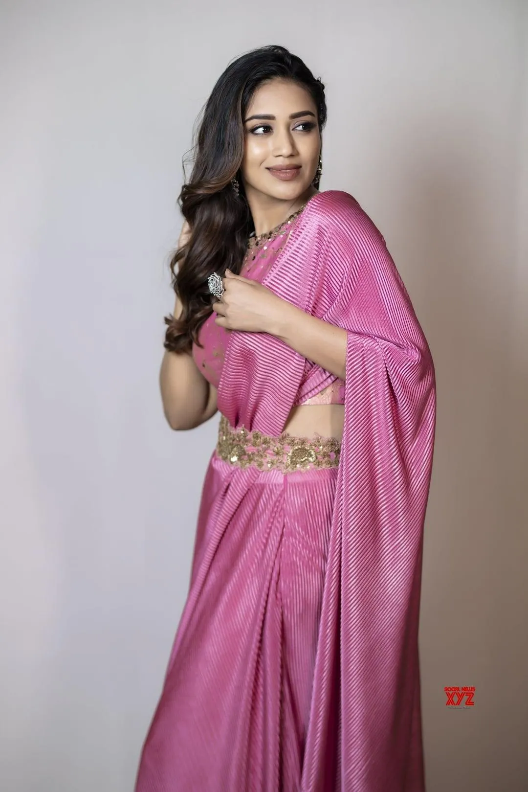 Tempting Nivetha Pethuraj in Pink Saree Reflecting Beauty