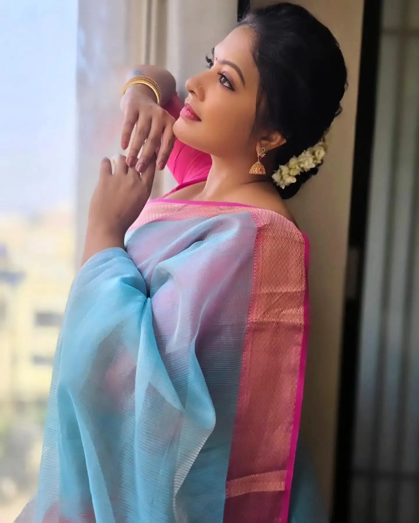 Tempting Rachitha Mahalakshmi in Soft Saree Exuding Grace