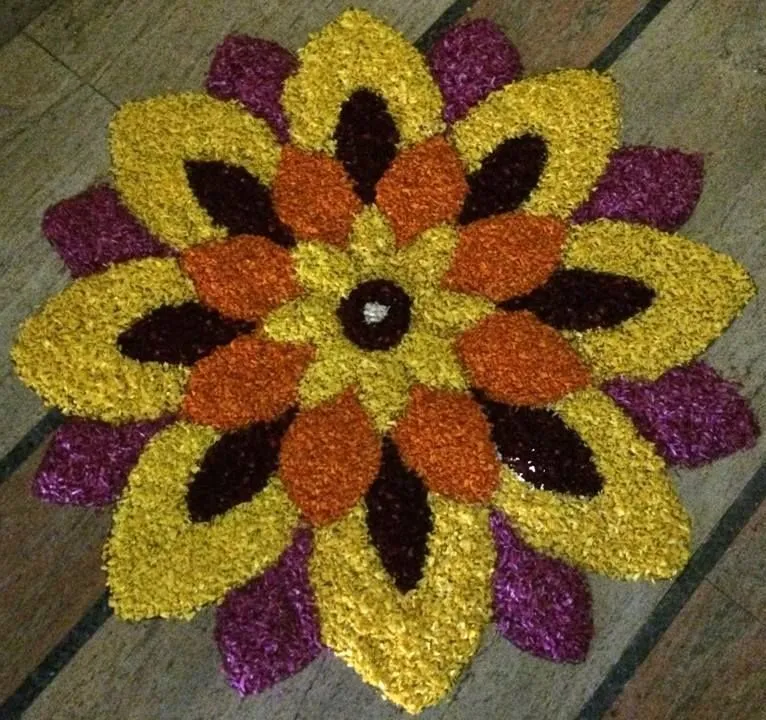 Amazing Concentric flower kolam for Onam Festival image