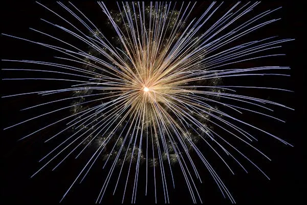 Amazing Star shaped Fireworks Lighting up the Night