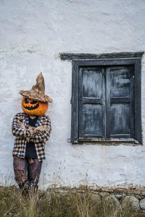 Autumn Vibes with Pumpkin Costumes at Halloween Festival