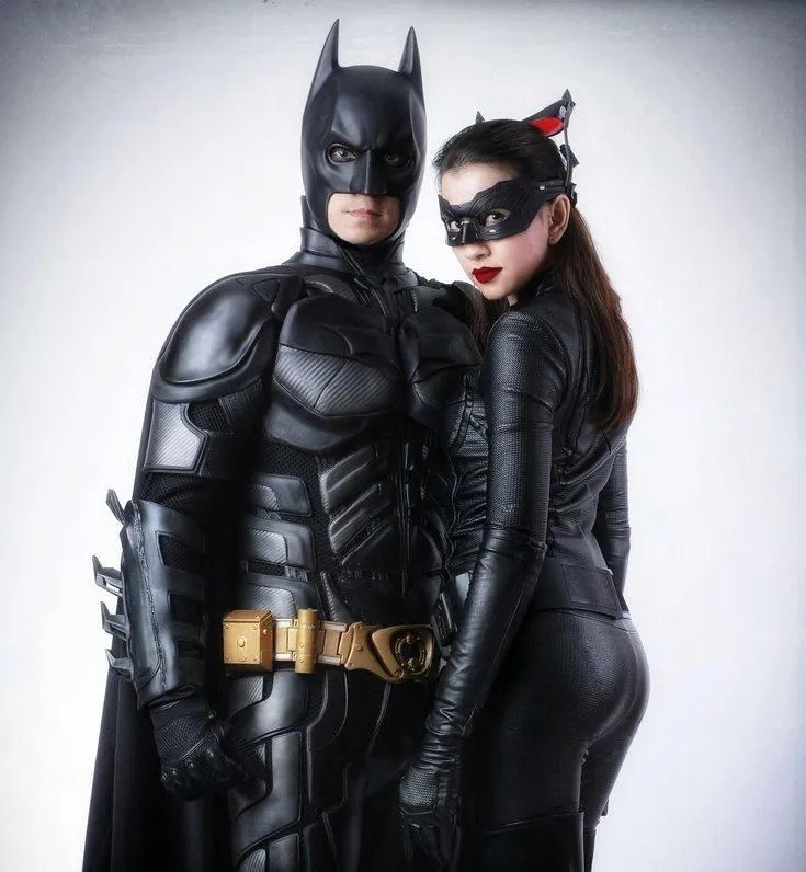 Batman and Catwoman Halloween Costume for Couple Look