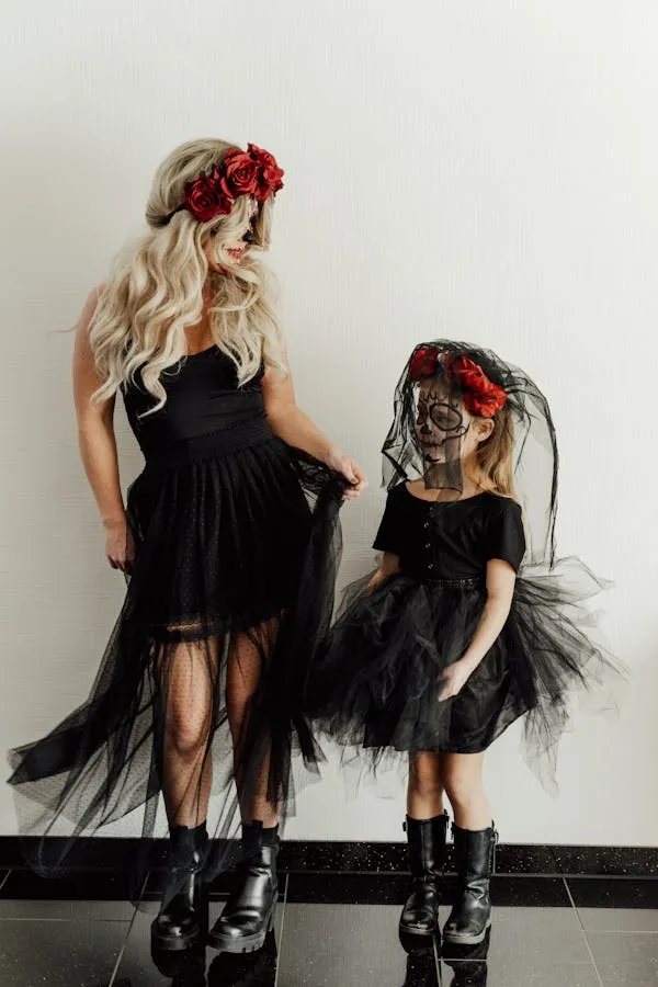 Coordinated Halloween look with skull dresses Wallpaper HD