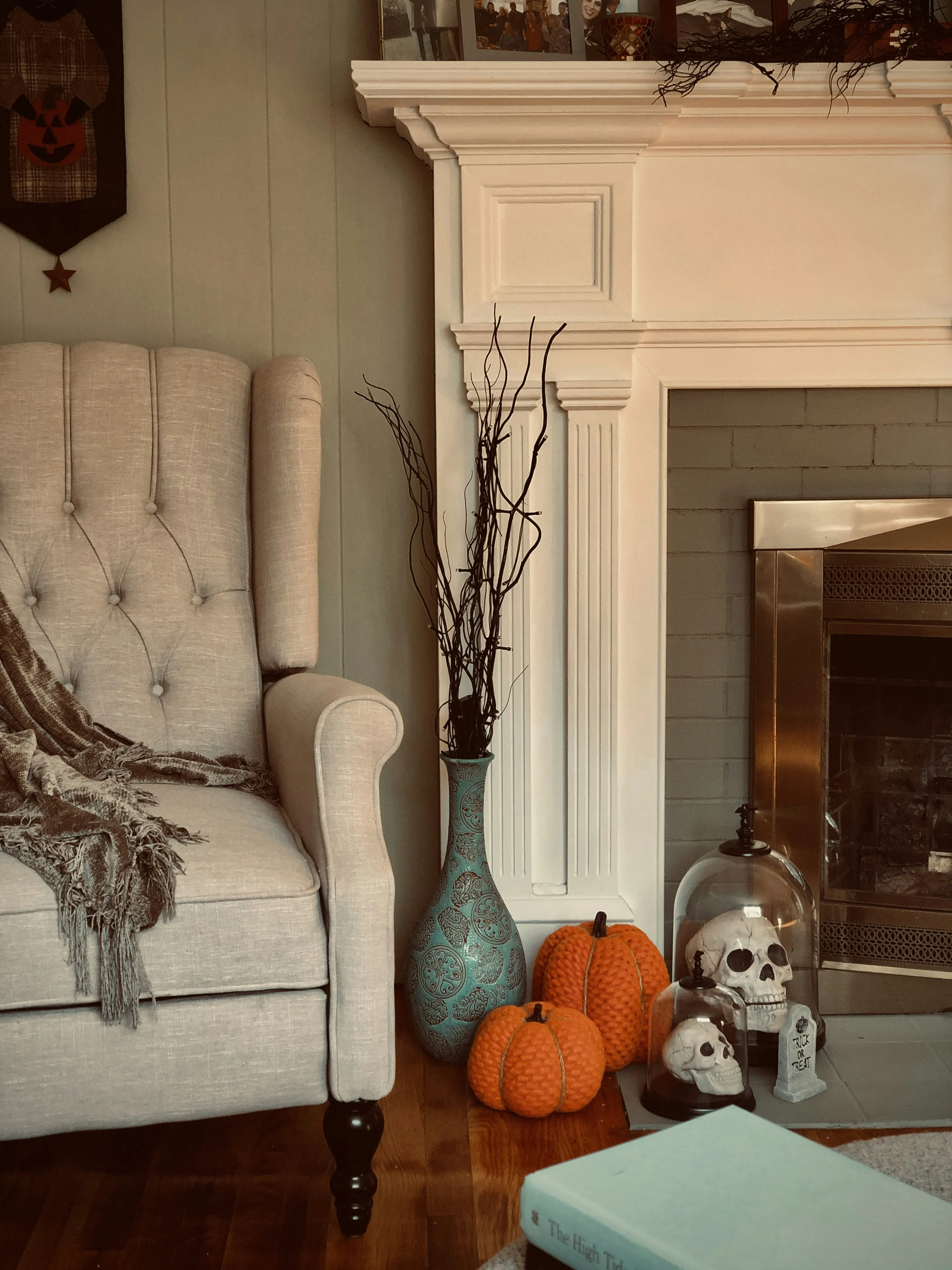 Cozy Indoor Fall Decoration with Pumpkins and Skeleton