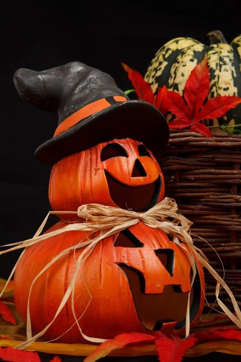 Cute Halloween Pumpkin Stacked with Witch Hat Decoration