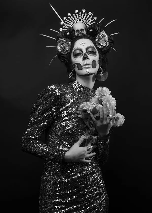 Dark queen Halloween costume with silver crown Wallpaper