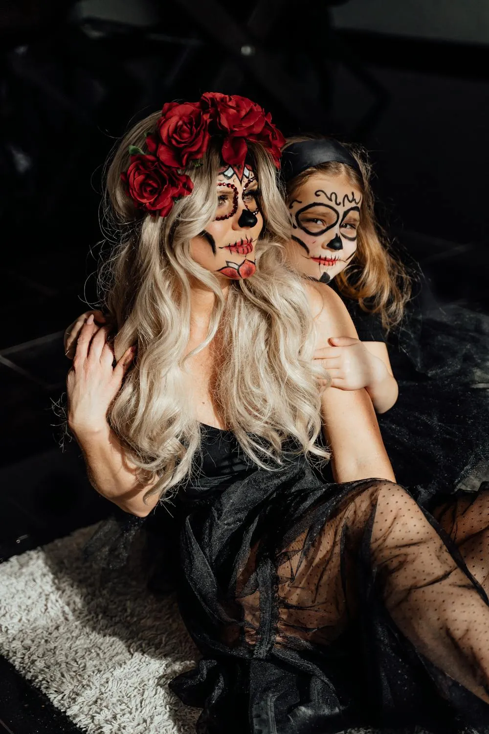 Gothic Halloween Costumes with Creepy Doll Makeup Wallpaper