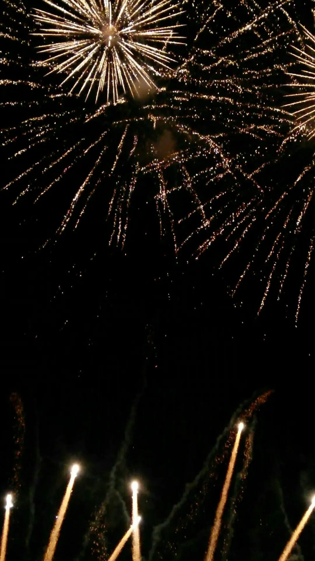 Stunning fireworks burst with multiple colors Wallpaper