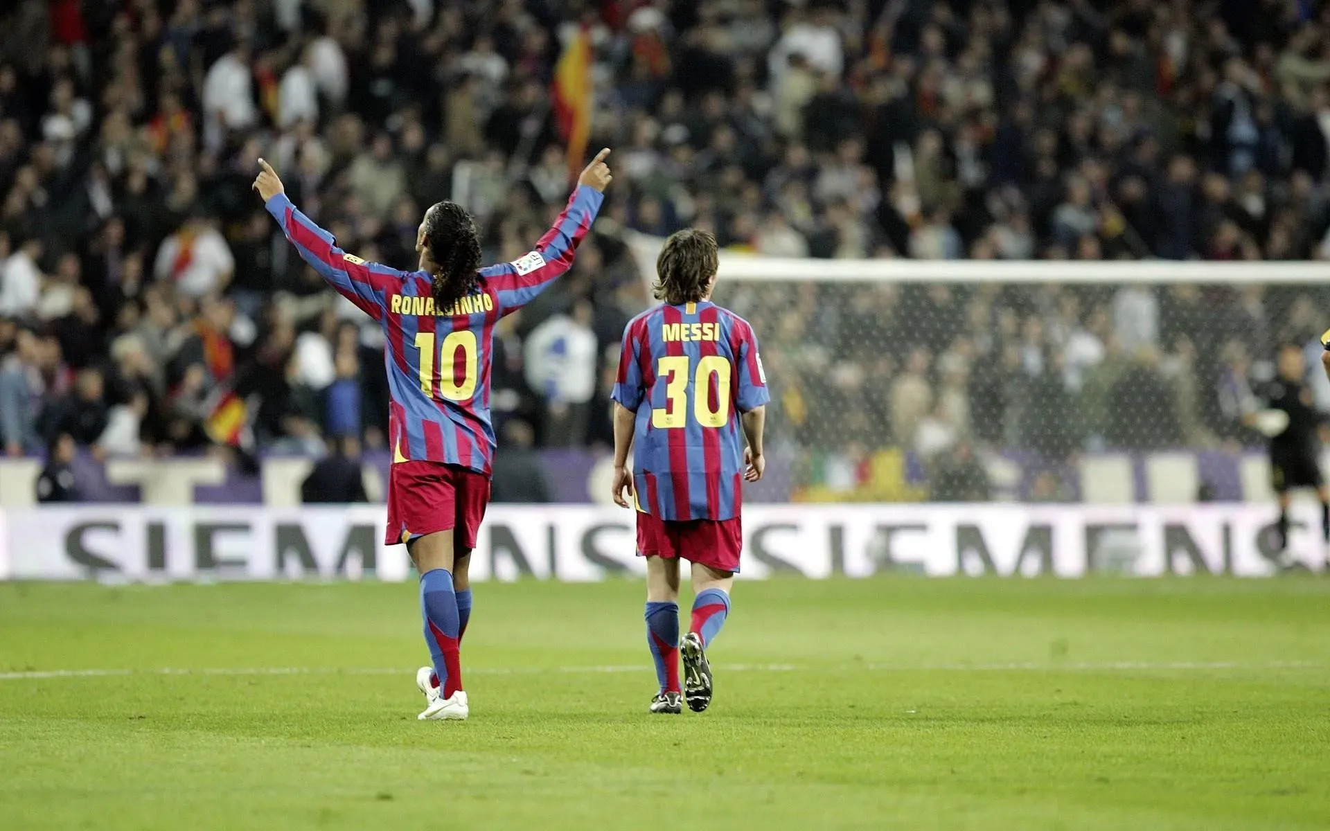 The Beginning Of A Barcelona Ronaldinho And Young Messi