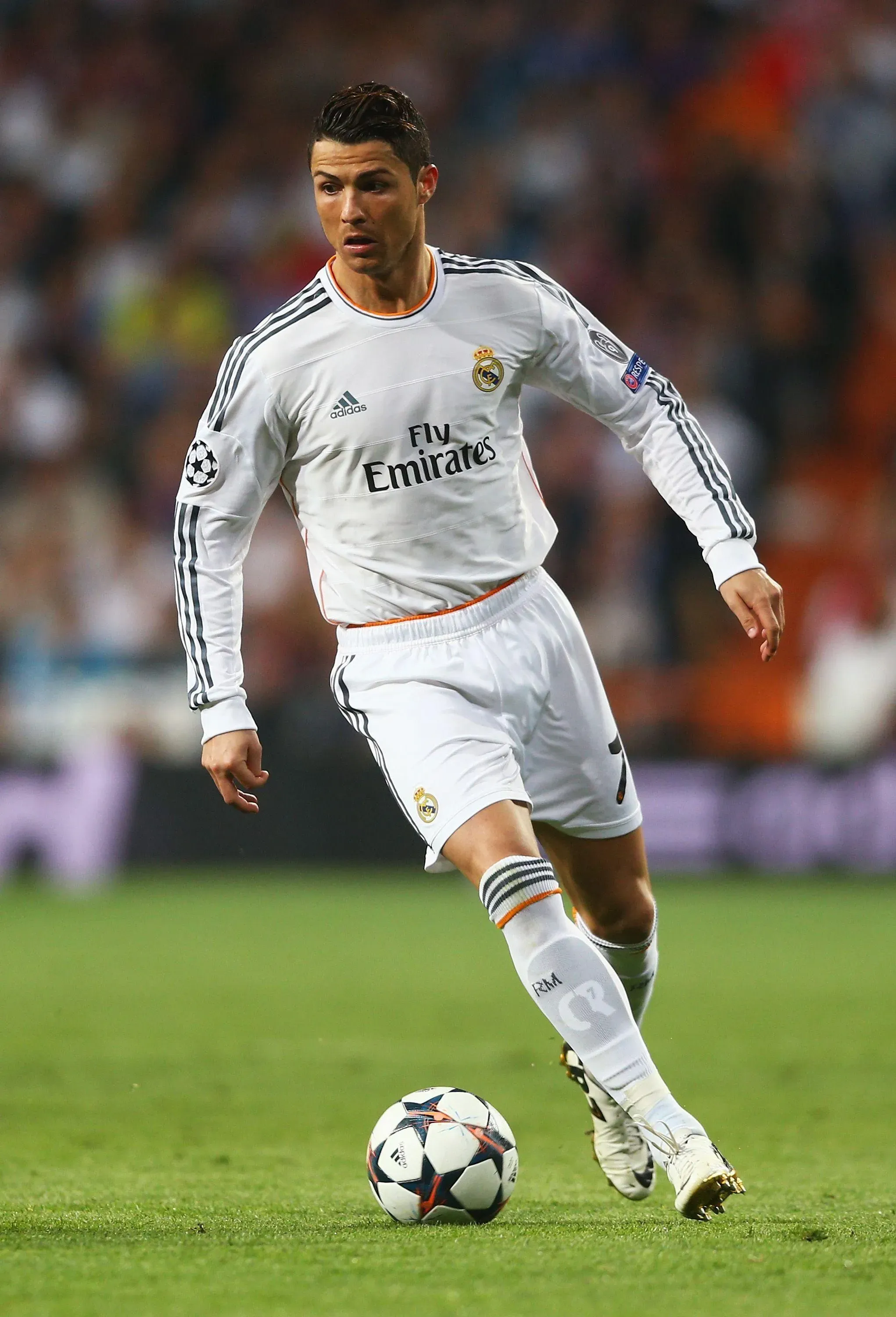Cristiano Ronaldo Wallpapers on Green Pitch