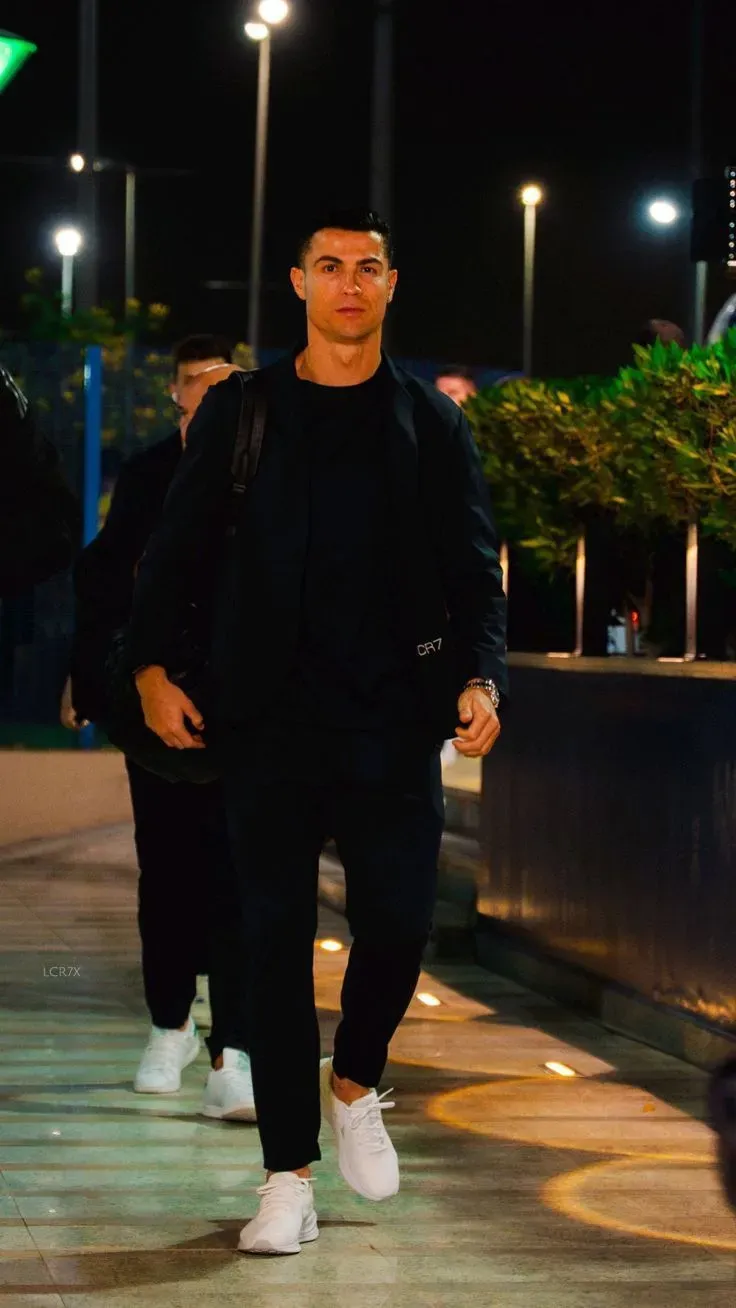 Cristiano Ronaldo Wallpapers  Stylish Street Look