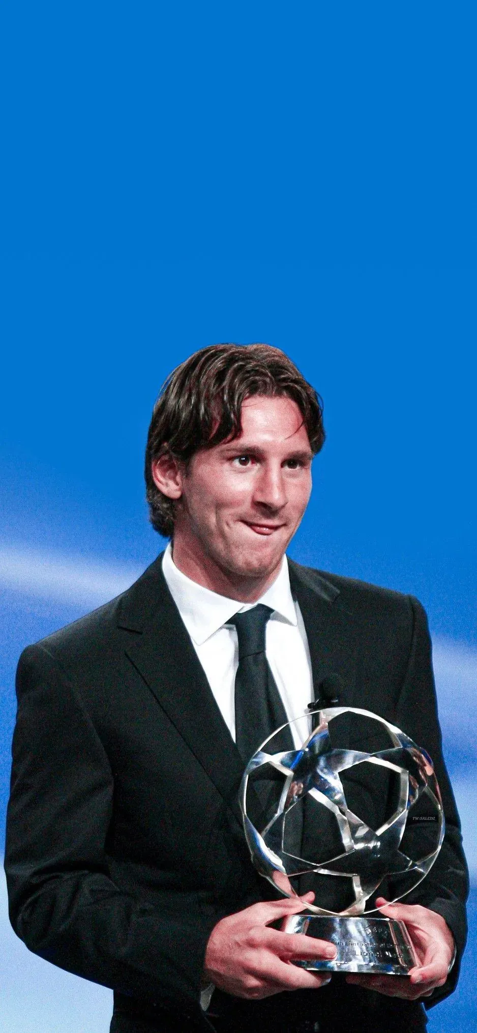The Goat Moment Of Messi With The Football Trophy Hd Image